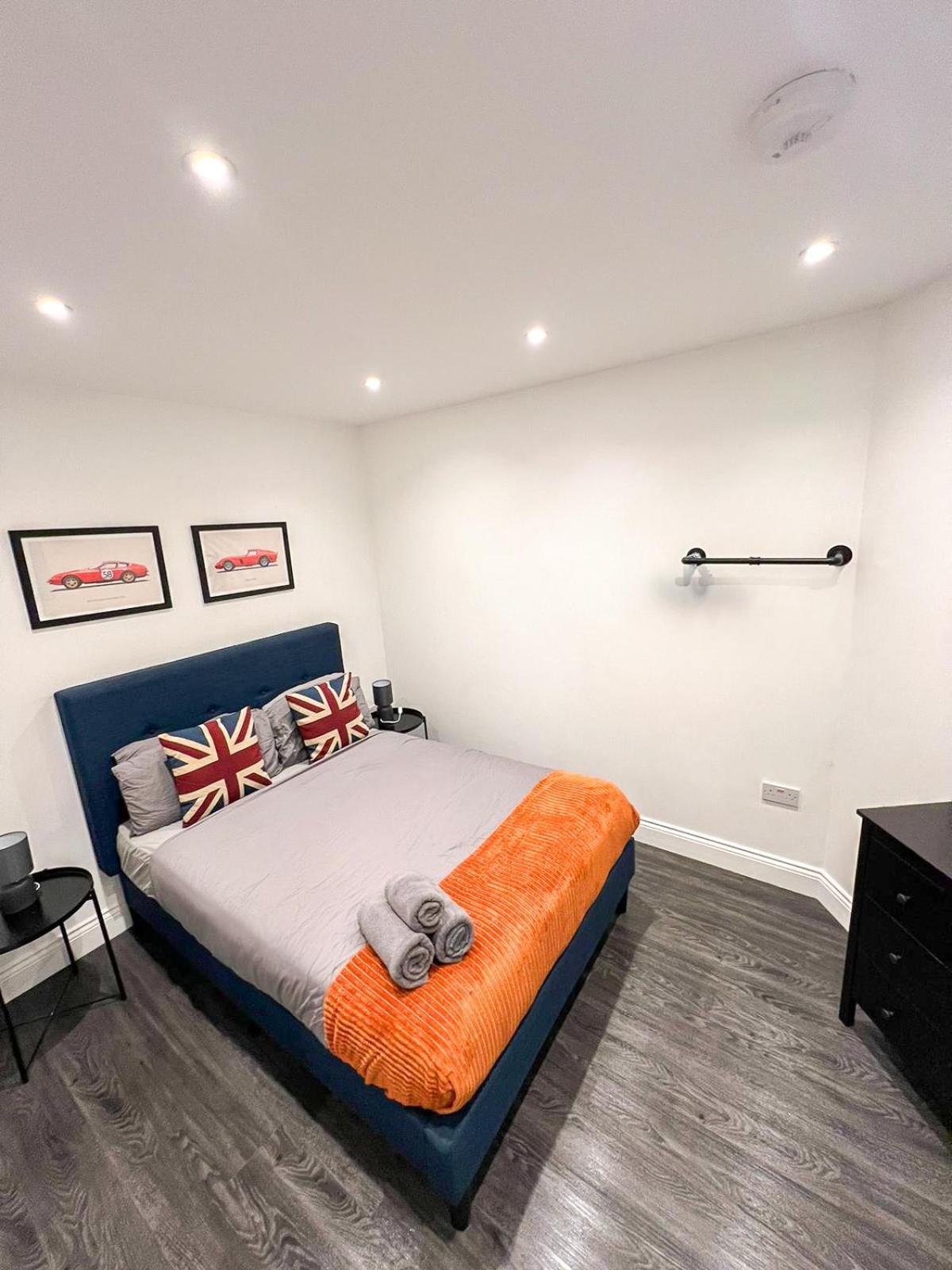 1-Bedroom Apartments In Shoreditch, Old Street, Hoxton Londres Exterior foto